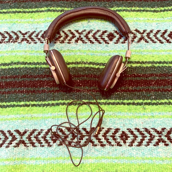 Bowers and Wilkins Other - Bowers and Wilkins P5 headphones
